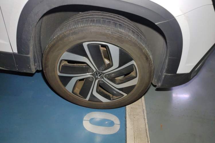 Used Volkswagen Tharu 2024 300TSI Two-Wheel-Drive Full Moon Edition Right Front Wheel Hub