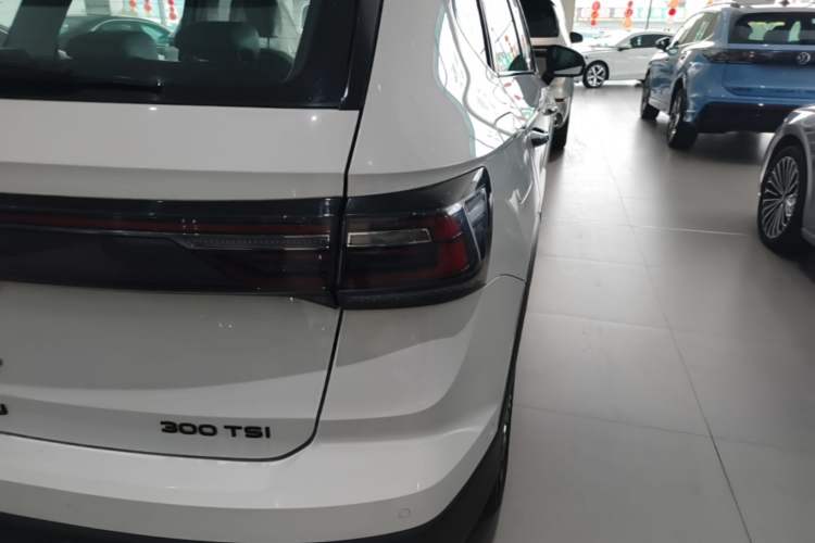 Used Volkswagen Tharu 2024 300TSI Two-Wheel-Drive Moon Luxury Edition Right Rear Taillight