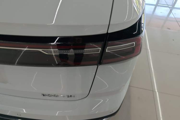 Used Volkswagen Tharu 2024 300TSI Two-Wheel-Drive Moonlight Edition Right Rear Taillight
