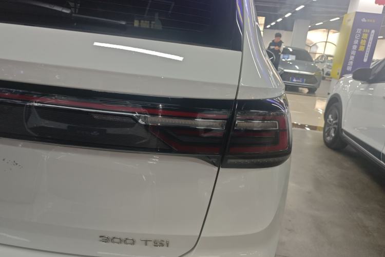 Used Volkswagen Tharu 2024 300TSI Two-Wheel-Drive Moonlight Edition Right Rear Taillight