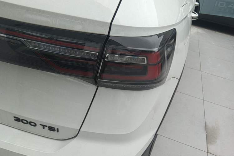 Used Volkswagen Tharu 2024 300TSI Two-Wheel-Drive Moon Luxury Edition Right Rear Taillight