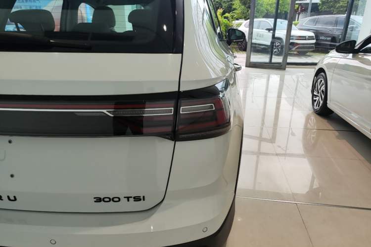 Used Volkswagen Tharu 2024 300TSI Two-Wheel-Drive Moon Luxury Edition Right Rear Taillight