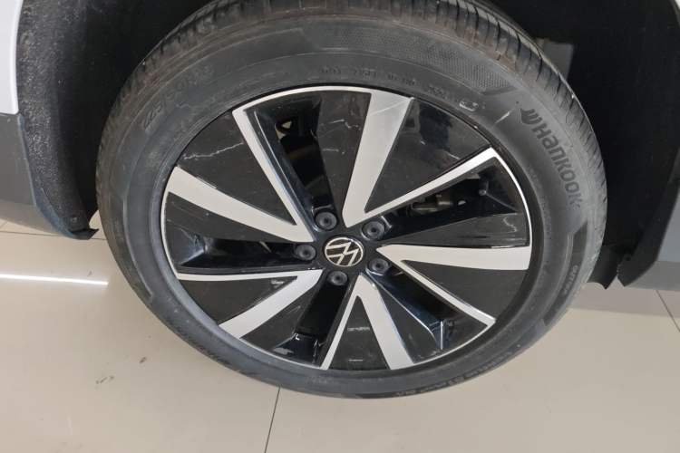 Used Volkswagen Tharu 2024 300TSI Two-Wheel-Drive Moonlight Edition Right Rear Wheel Hub