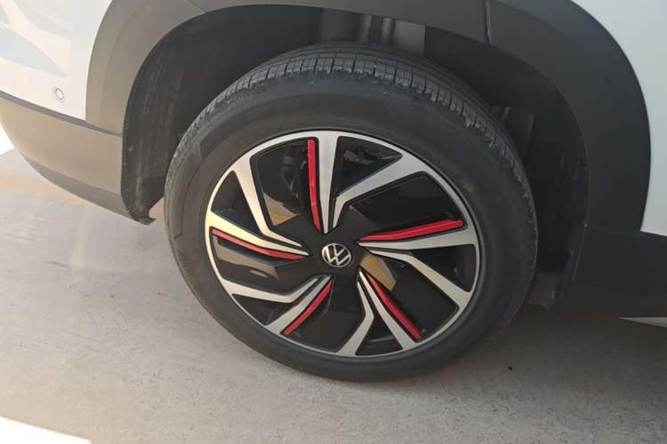 Used Volkswagen Tharu 2024 300TSI Two-Wheel-Drive Moon Luxury Edition Right Rear Wheel Hub