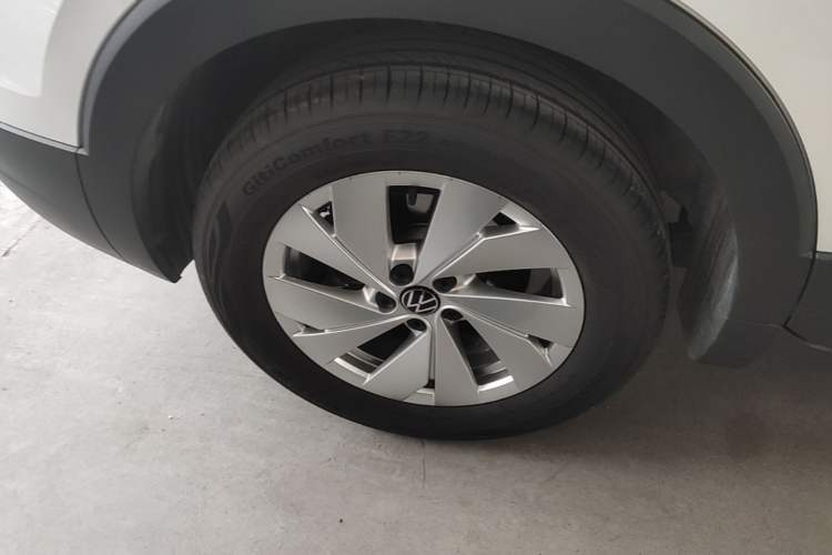Used Volkswagen Tharu 2024 300TSI Two-Wheel-Drive Crescent Edition Right Rear Wheel Hub