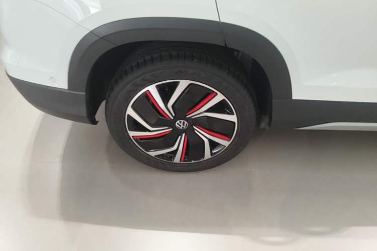 Used Volkswagen Tharu 2024 300TSI Two-Wheel-Drive Moon Luxury Edition Right Rear Wheel Hub