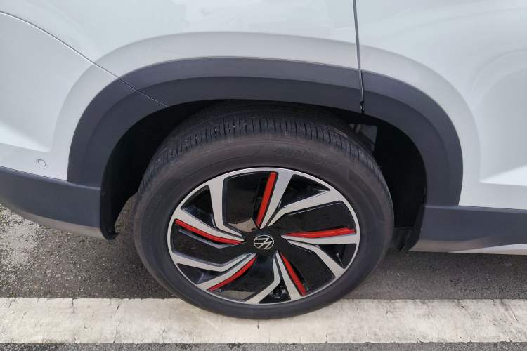 Used Volkswagen Tharu 2024 300TSI Two-Wheel-Drive Moon Luxury Edition Right Rear Wheel Hub
