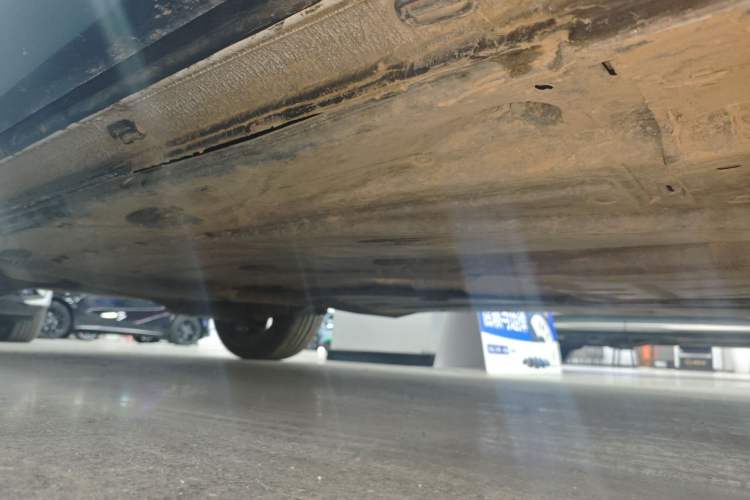 Used Volkswagen Tharu 2024 300TSI Two-Wheel-Drive Moonlight Edition Right Side Sill