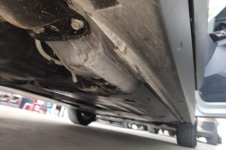 Used Volkswagen Tharu 2024 300TSI Two-Wheel-Drive Crescent Edition Right Side Sill