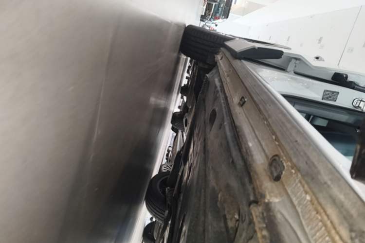 Used Volkswagen Tharu 2024 300TSI Two-Wheel-Drive Moon Luxury Edition Right Side Sill