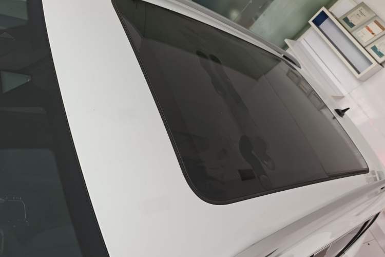 Used Volkswagen Tharu 2024 300TSI Two-Wheel-Drive Full Moon Edition Roof