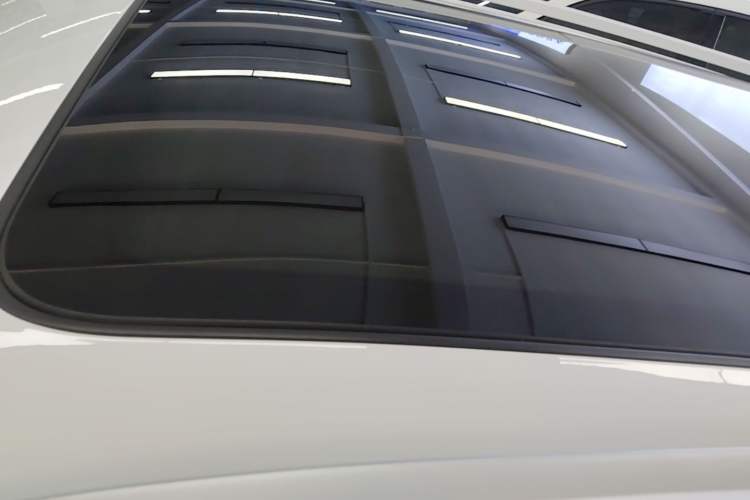 Used Volkswagen Tharu 2024 300TSI Two-Wheel-Drive Full Moon Edition Roof