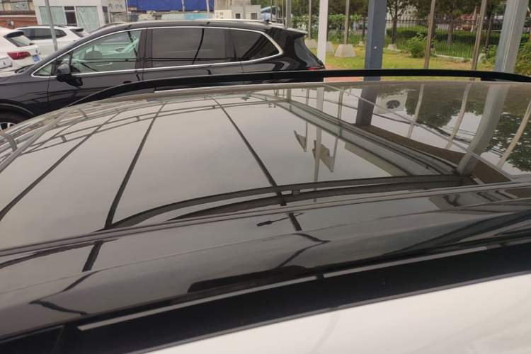 Used Volkswagen Tharu 2024 300TSI Two-Wheel-Drive Moon Luxury Edition Roof