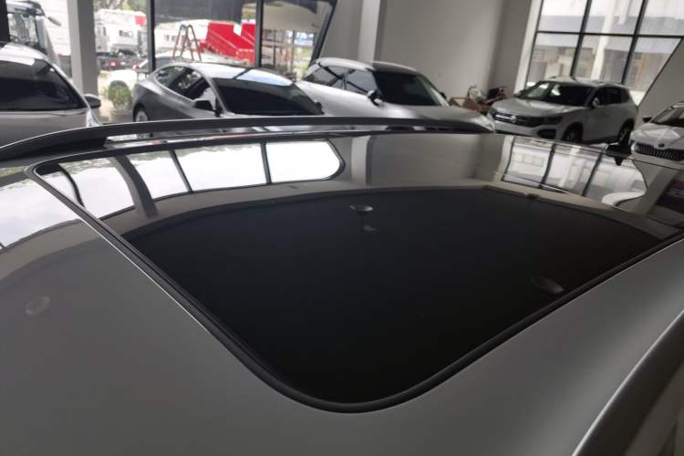 Used Volkswagen Tharu 2024 300TSI Two-Wheel-Drive Full Moon Edition Roof