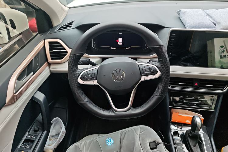 Used Volkswagen Tharu 2024 300TSI Two-Wheel-Drive Full Moon Edition Steering Wheel