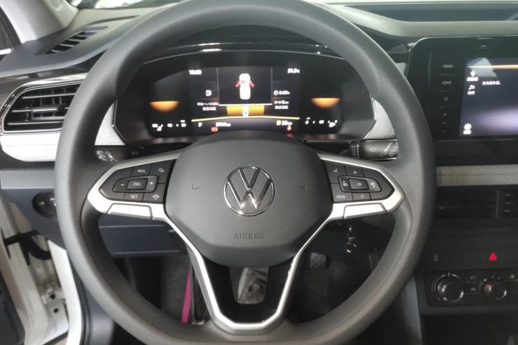 Used Volkswagen Tharu 2024 300TSI Two-Wheel-Drive Crescent Edition Steering Wheel