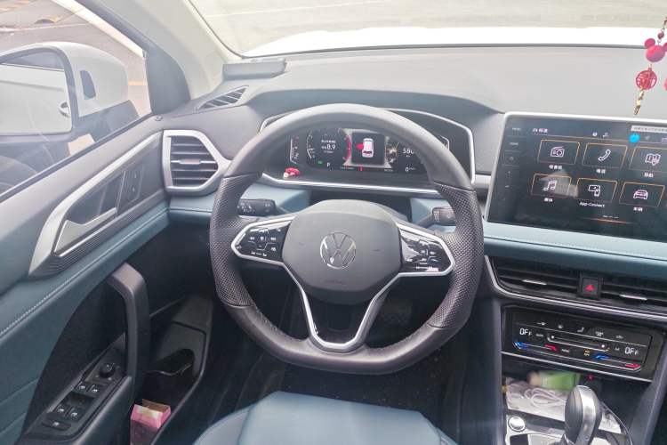 Used Volkswagen Tharu 2024 300TSI Two-Wheel-Drive Full Moon Edition Steering Wheel