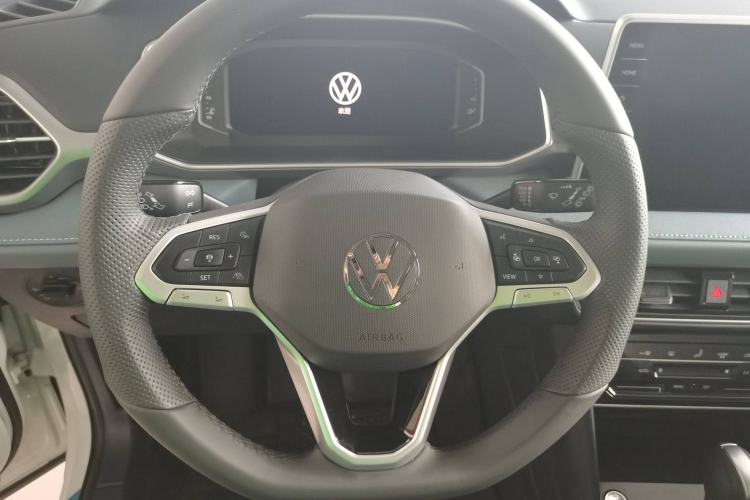 Used Volkswagen Tharu 2024 300TSI Two-Wheel-Drive Full Moon Edition Steering Wheel