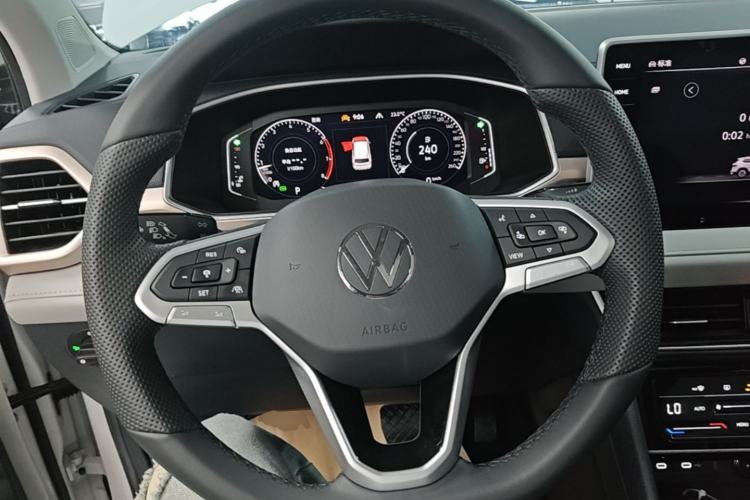 Used Volkswagen Tharu 2024 300TSI Two-Wheel-Drive Full Moon Edition Steering Wheel