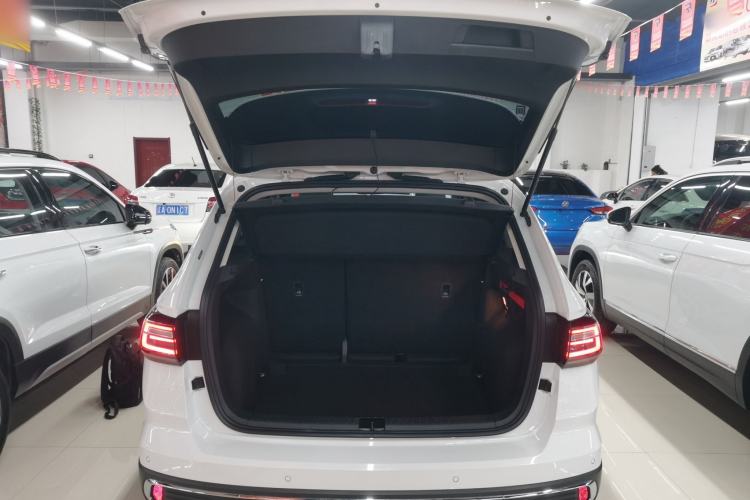 Used Volkswagen Tharu 2024 300TSI Two-Wheel-Drive Full Moon Edition Trunk