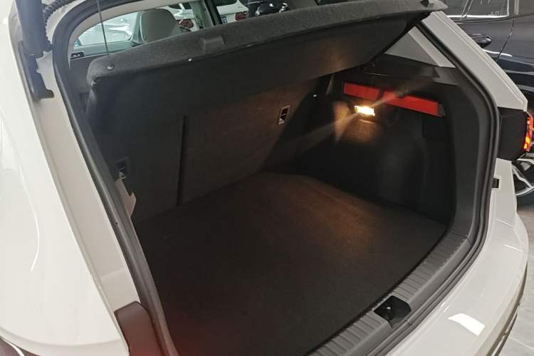 Used Volkswagen Tharu 2024 300TSI Two-Wheel-Drive Full Moon Edition Trunk