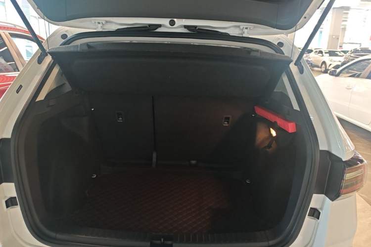 Used Volkswagen Tharu 2024 300TSI Two-Wheel-Drive Moonlight Edition Trunk