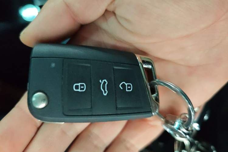 Used Volkswagen Tharu 2024 300TSI Two-Wheel-Drive Moonlight Edition Vehicle Key