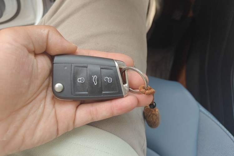 Used Volkswagen Tharu 2024 300TSI Two-Wheel-Drive Full Moon Edition Vehicle Key