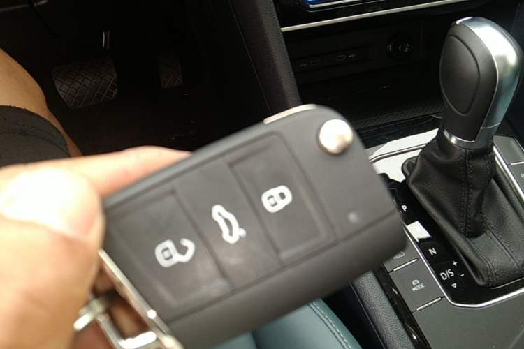 Used Volkswagen Tharu 2024 300TSI Two-Wheel-Drive Moon Luxury Edition Vehicle Key