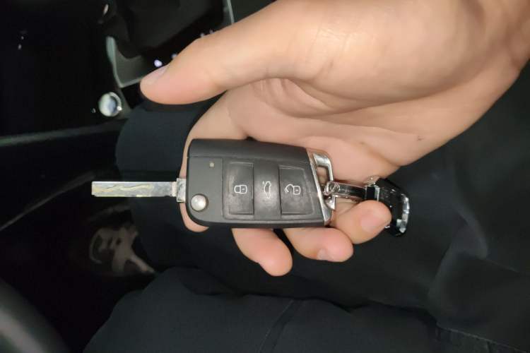 Used Volkswagen Tharu 2024 300TSI Two-Wheel-Drive Moonlight Edition Vehicle Key