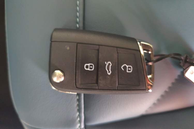 Used Volkswagen Tharu 2024 300TSI Two-Wheel-Drive Moon Luxury Edition Vehicle Key
