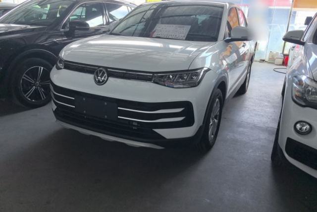 Used Volkswagen Tharu 2024 300TSI Two-Wheel-Drive Crescent Edition