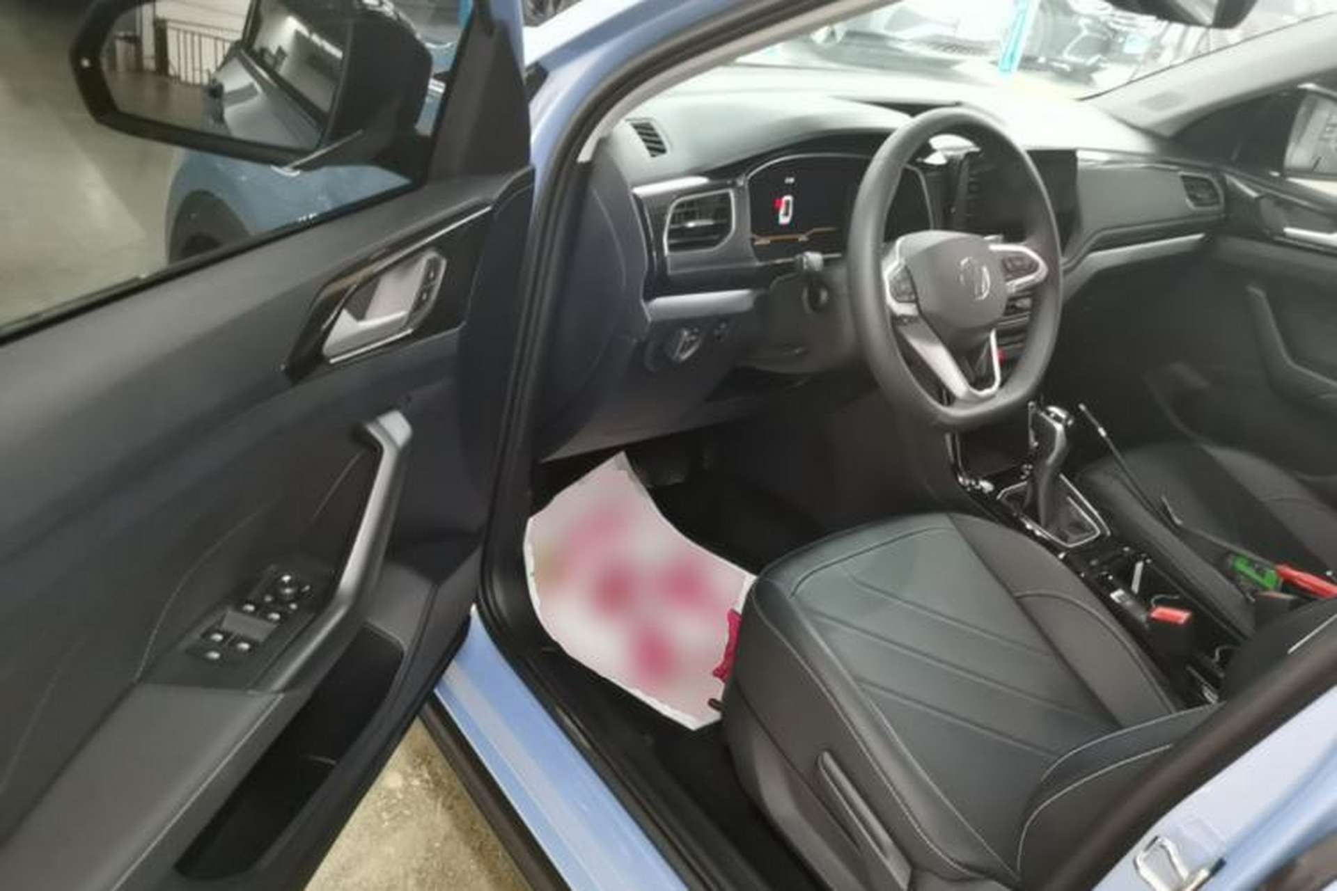 Used Volkswagen Tharu 2025 NewRui 300TSI Prestige Edition Driver Seat