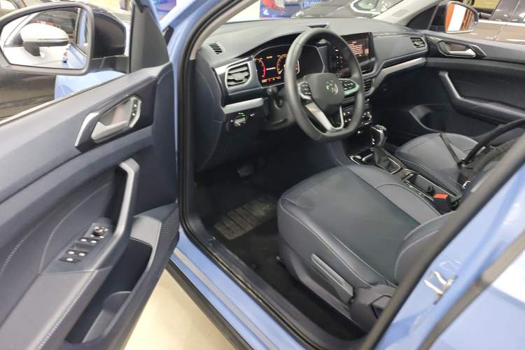 Used Volkswagen Tharu 2025 NewRui 300TSI Prestige Edition Driver Seat