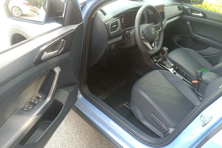Used Volkswagen Tharu 2025 NewRui 300TSI Prestige Edition Driver Seat
