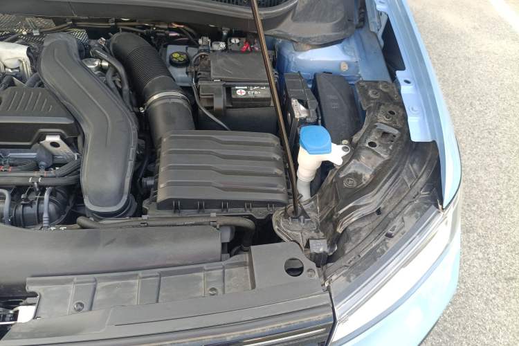 Used Volkswagen Tharu 2025 NewRui 300TSI Prestige Edition Engine Bay Left