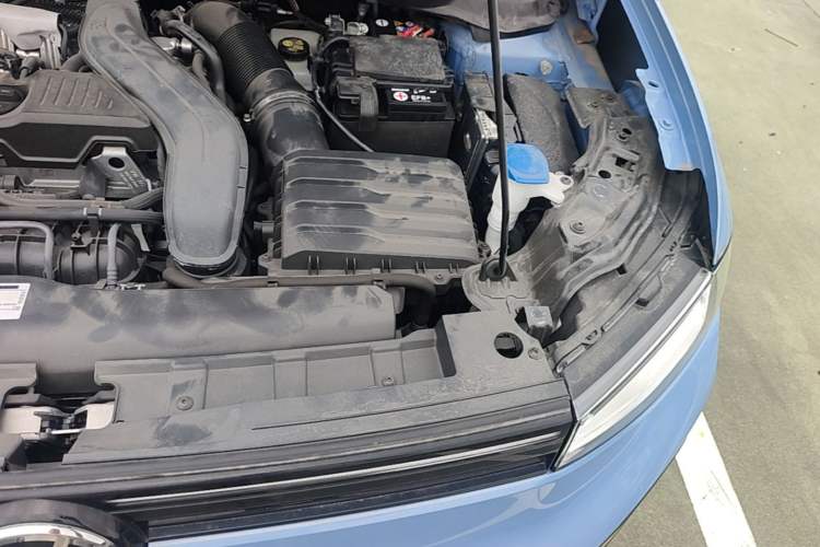 Used Volkswagen Tharu 2025 NewRui 300TSI Prestige Edition Engine Bay Left