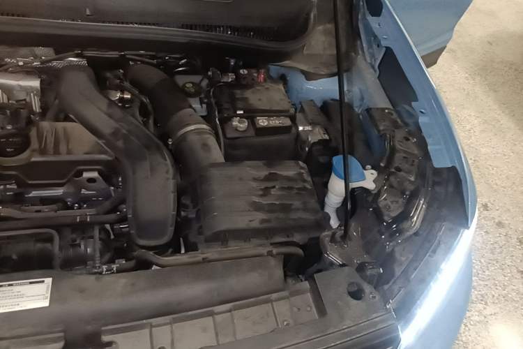Used Volkswagen Tharu 2025 NewRui 300TSI Prestige Edition Engine Bay Left