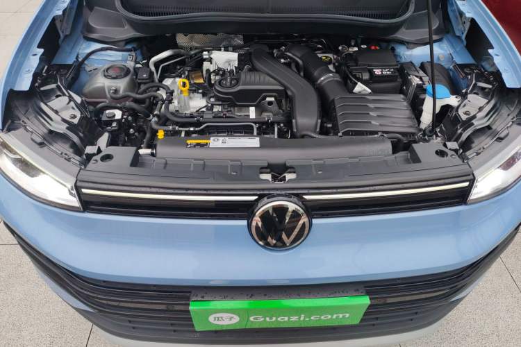 Used Volkswagen Tharu 2025 NewRui 300TSI Prestige Edition Engine Bay