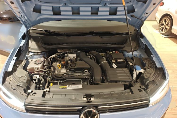 Used Volkswagen Tharu 2025 NewRui 300TSI Prestige Edition Engine Bay