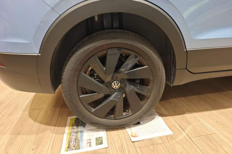 Used Volkswagen Tharu 2025 NewRui 300TSI Prestige Edition Exterior 8