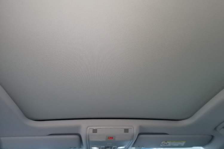 Used Volkswagen Tharu 2025 NewRui 300TSI Prestige Edition Headliner