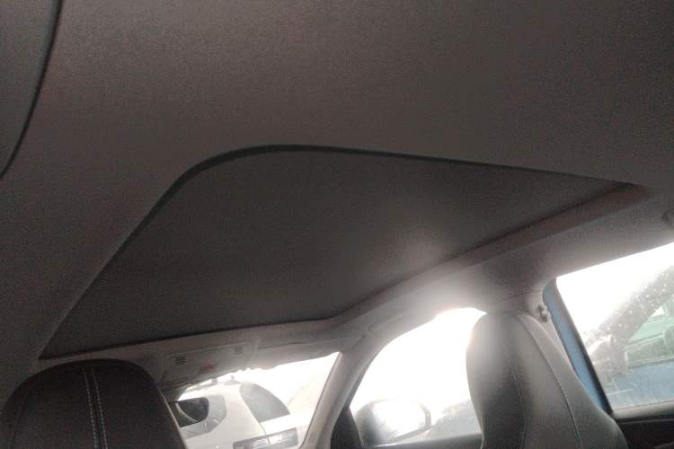 Used Volkswagen Tharu 2025 NewRui 300TSI Prestige Edition Headliner