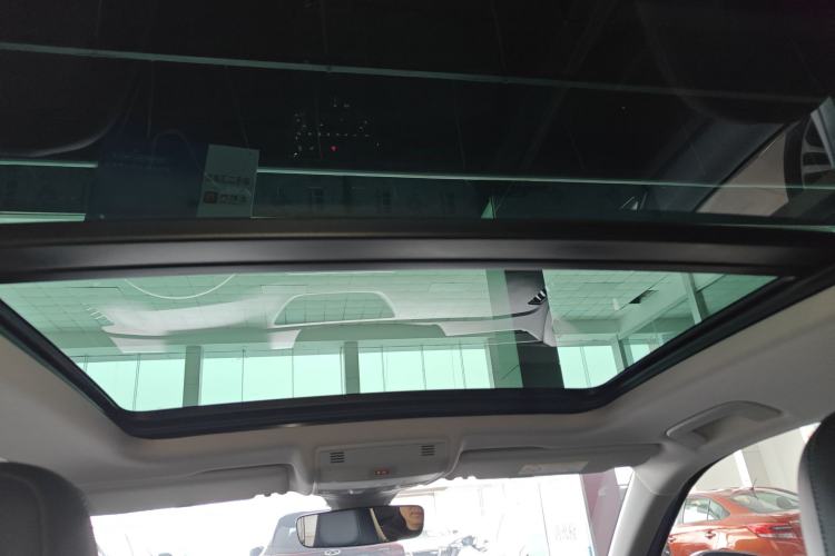 Used Volkswagen Tharu 2025 NewRui 300TSI Prestige Edition Headliner