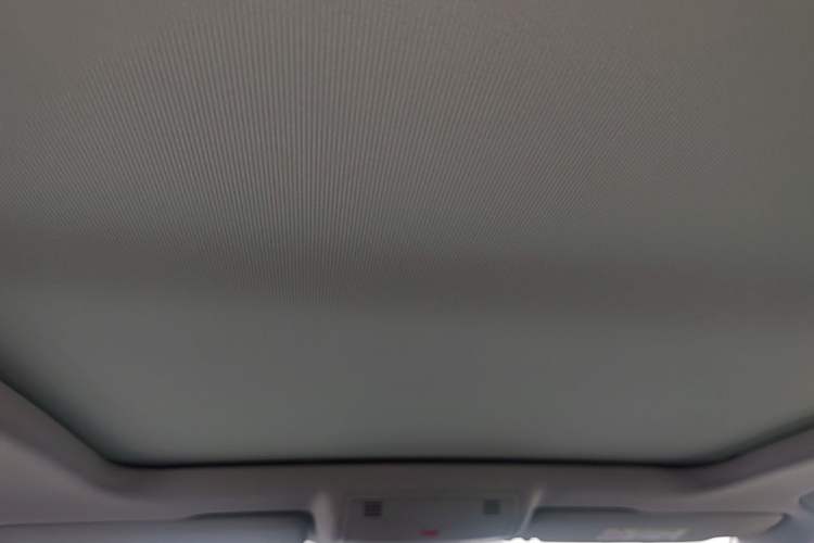 Used Volkswagen Tharu 2025 NewRui 300TSI Prestige Edition Headliner