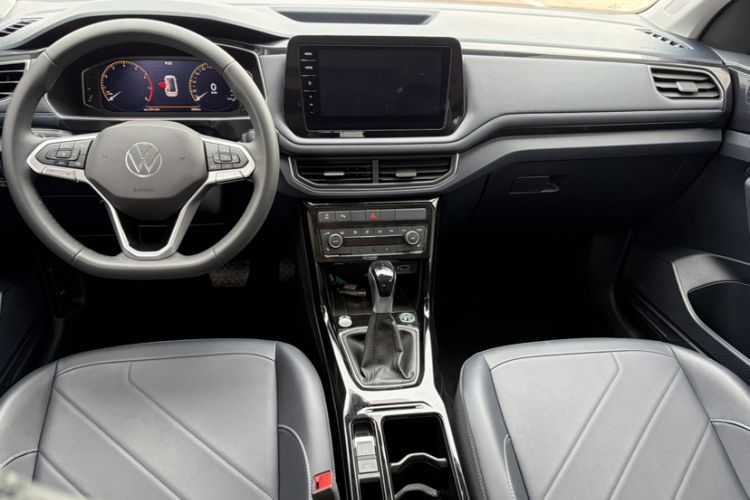 Used Volkswagen Tharu 2025 NewRui 300TSI Prestige Edition Interior 1
