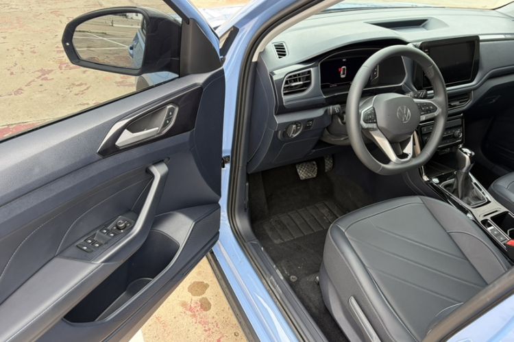 Used Volkswagen Tharu 2025 NewRui 300TSI Prestige Edition Interior 4