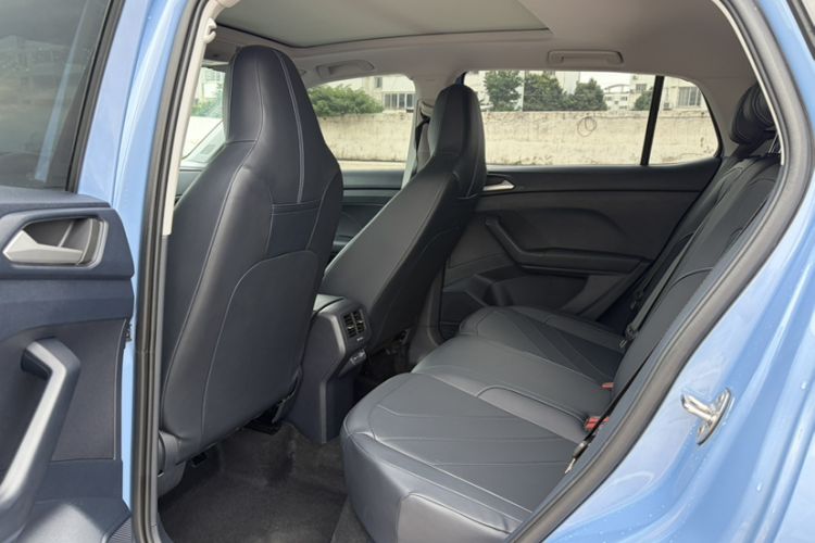 Used Volkswagen Tharu 2025 NewRui 300TSI Prestige Edition Interior 5