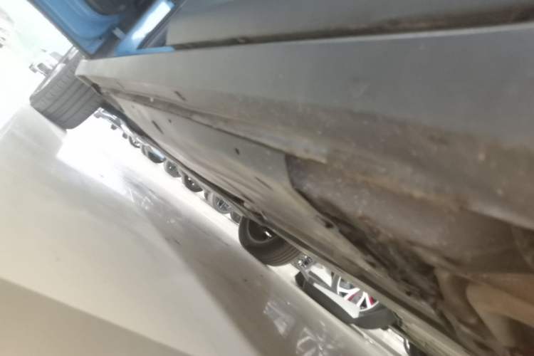 Used Volkswagen Tharu 2025 NewRui 300TSI Prestige Edition Left Side Sill