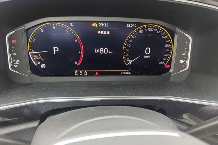 Used Volkswagen Tharu 2025 NewRui 300TSI Prestige Edition Odometer Close Up